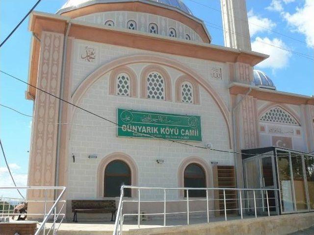 Yanan Cami Yerine Daha Güzeli Yapıldı