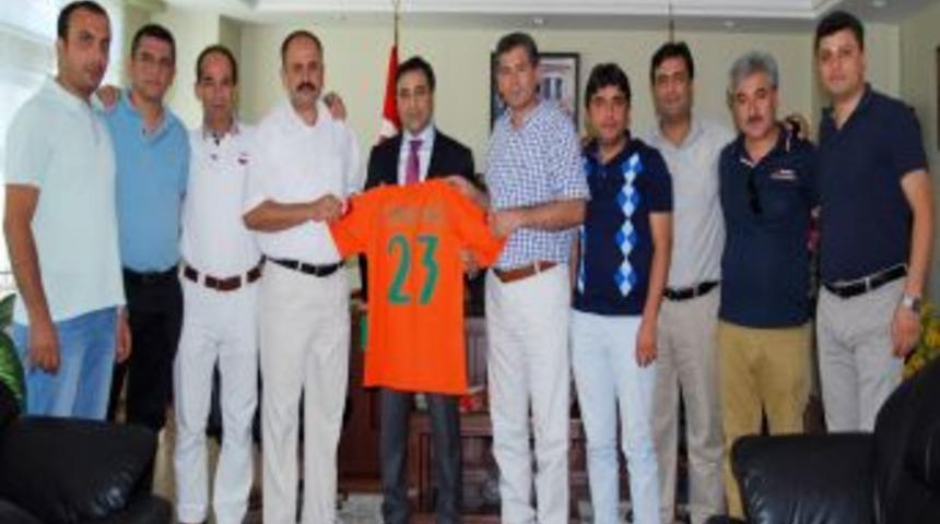 Kozanspor Y&ouml;netimi, Emniyet M&uuml;d&uuml;r&uuml; Erişir&rsquo;i Ziyaret Etti