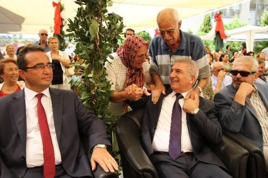 Karşıyaka Belediyesi'nden Hizmet Yağmuru