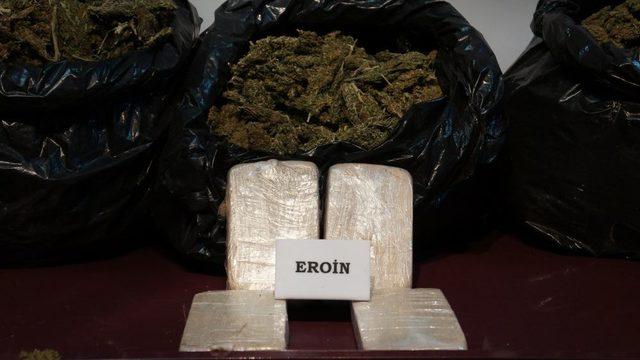 Narkotik Polisinden 2 Haftada 8 Operasyon: 20 G&ouml;zaltı 1