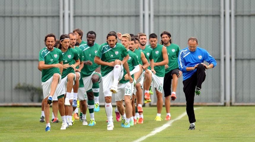 Bursaspor, Beşiktaş Ma&ccedil;ının Taktiğini &Ccedil;alıştı
