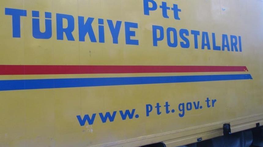 Araca PTT Kargo Aracı S&uuml;s&uuml; Verip Ka&ccedil;ak Sigara Taşıdılar