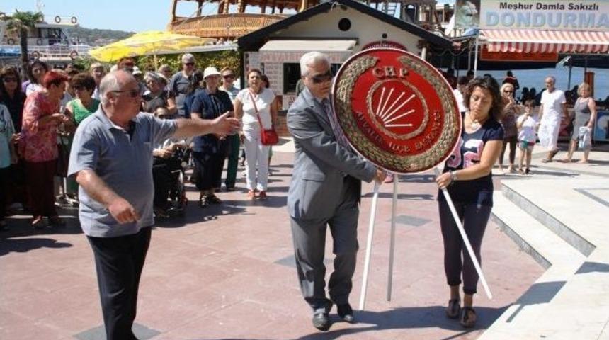 Ayvalık Chp&rsquo;de 90. Kuruluş Yıl D&ouml;n&uuml;m&uuml; Coşkusu
