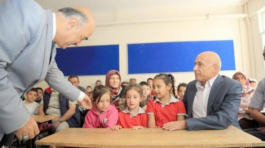 Talas'ta Okula Yeni Başlayanlara Hediyeli Merhaba