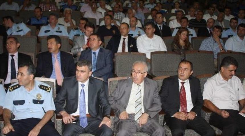 Gaziantep Emniyet M&uuml;d&uuml;rl&uuml;ğ&uuml; Bilgilendirme Semineri D&uuml;zenledi