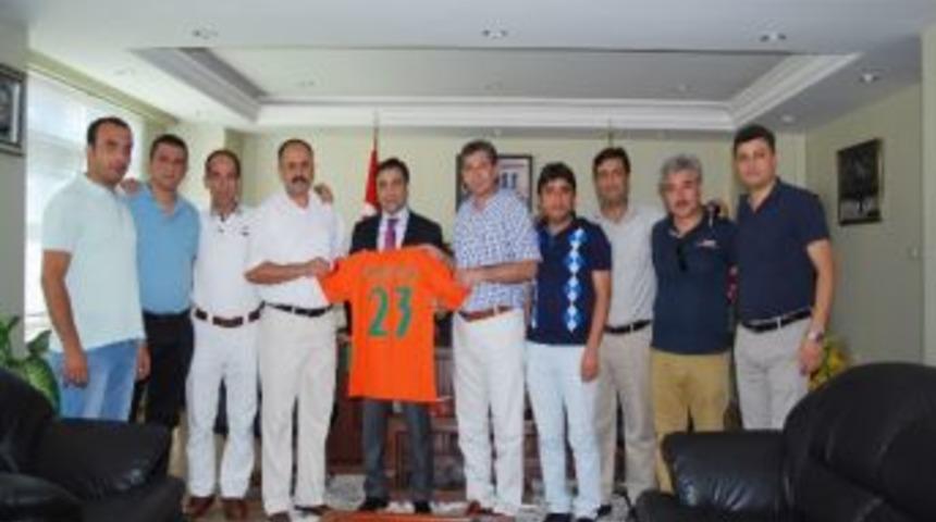 Kozan Belediyespor Y&ouml;netiminden İl&ccedil;e Emniyet M&uuml;d&uuml;r&uuml;ne Ziyaret