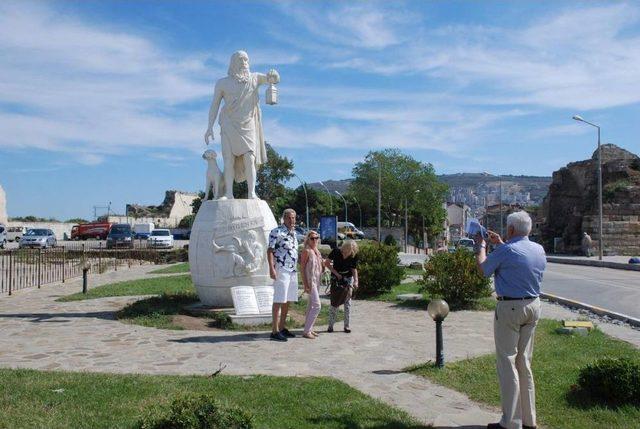 Turist Gemisi Sılver Cloud Sinop'ta