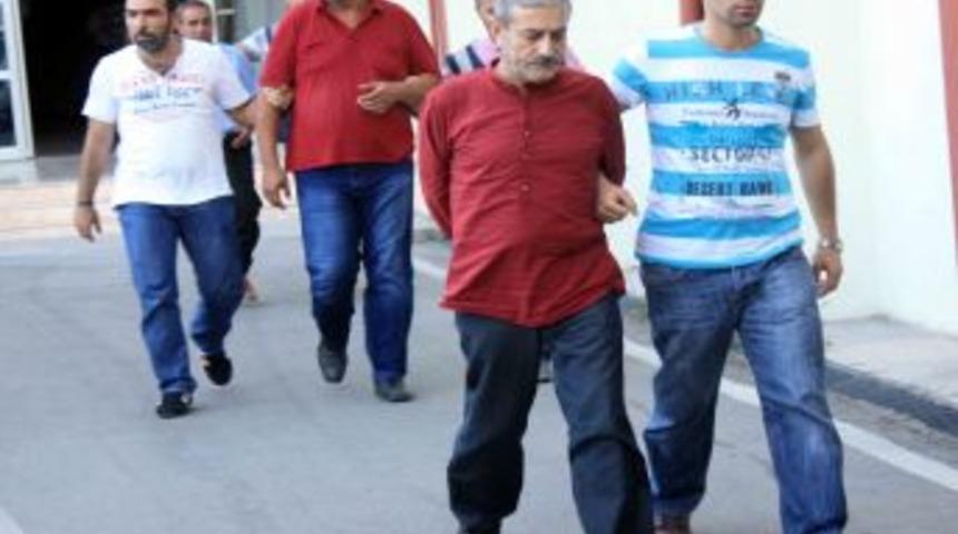 &Ccedil;ek Senet Operasyonunda G&ouml;z Altına Alınan 24 Kişi Sağlık Kontrol&uuml;nden Ge&ccedil;irildi