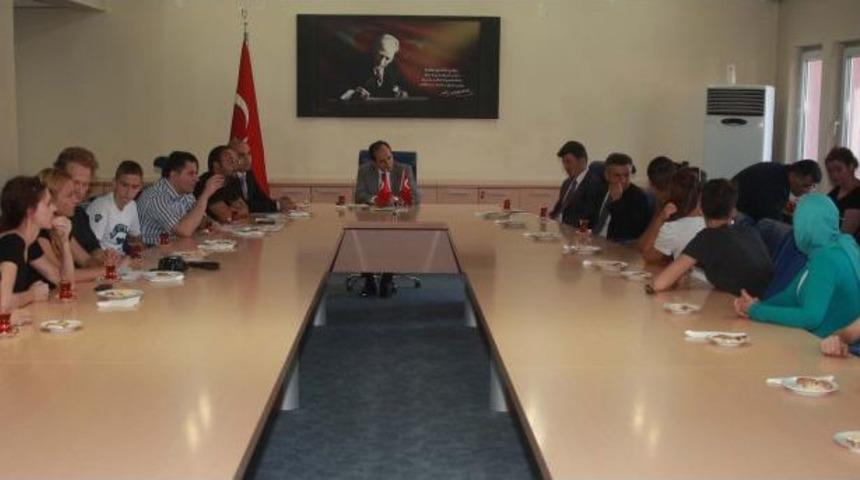 Polonya Ve İtalya&rsquo;dan 13 Gen&ccedil; Hakk&acirc;ri&rsquo;ye Geldi