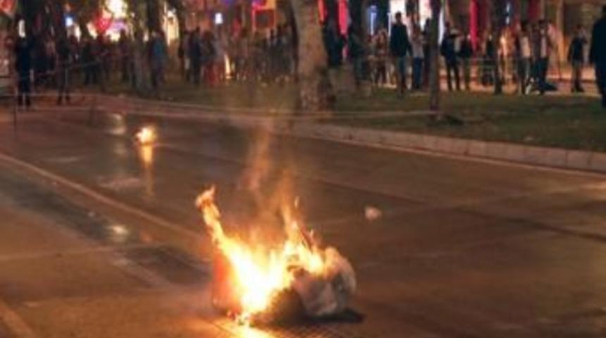 İzmir&rsquo;deki Olaylar Devam Ediyor