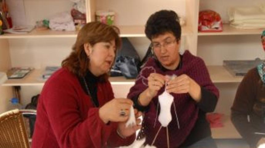 M&uuml;mine Hatun K&uuml;lt&uuml;r Merkezinde Kurslar Başlıyor