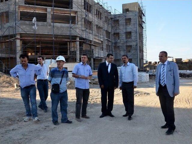 B&ouml;lgenin En B&uuml;y&uuml;k İlahiyat Fak&uuml;ltesi İnşaatı Devam Ediyor 1