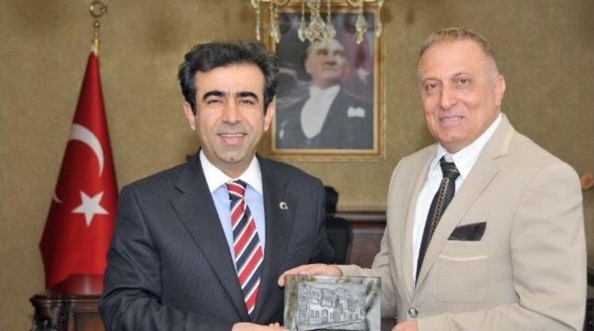 G&uuml;zeloğlu İ&ccedil;el Sanat Kul&uuml;b&uuml; İle Ufuk Okuma Salonları'nın Y&ouml;netimini Kabul Etti