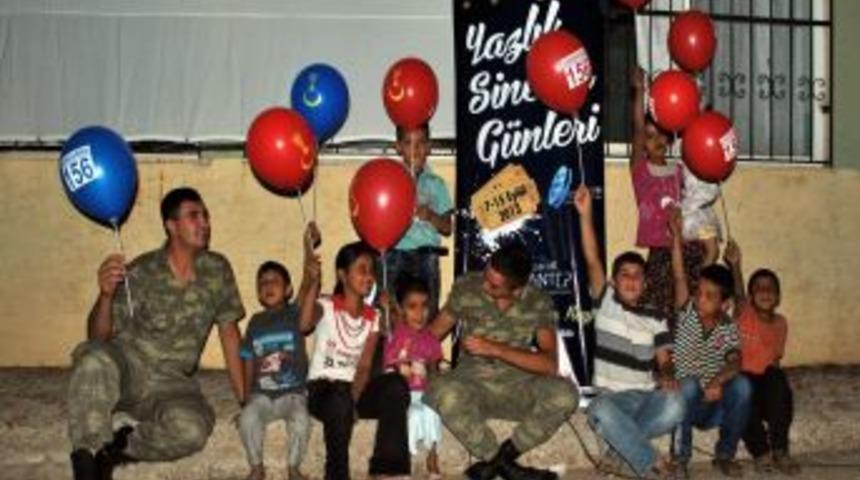 Jandarmanın &Ccedil;ocuklara Sinema G&ouml;sterimi