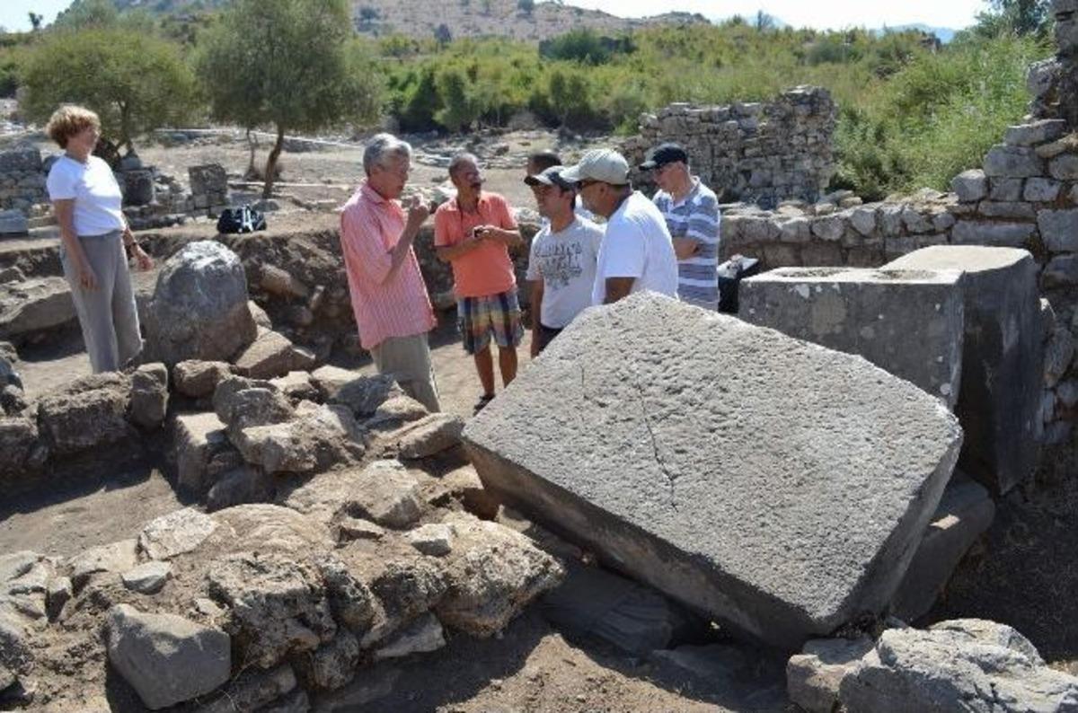 Kaunos&rsquo;ta 2300 Yıllık Kadın Heykeli Bulundu