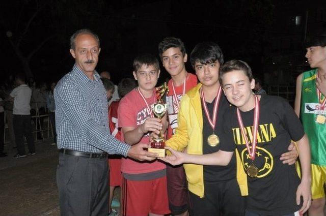 &Ouml;demiş 32. Sokak Basketbolu Turnuvası Sona Erdi 2