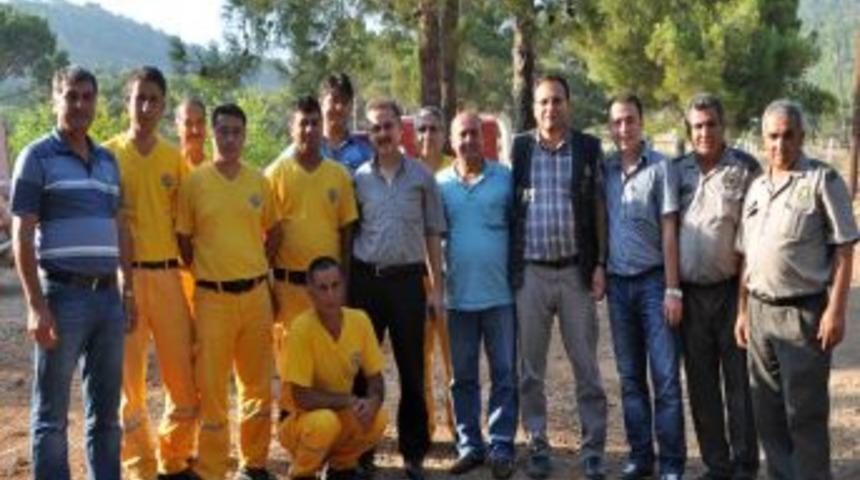 Yangına Erken M&uuml;dahale Eden Ormancılara K&ouml;yl&uuml;lerden Teşekk&uuml;r