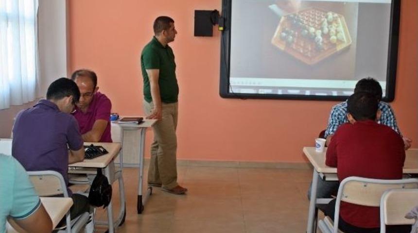 Bur&ccedil;'ta &Ouml;nce &Ouml;ğretmenler Ders Başı Yaptı