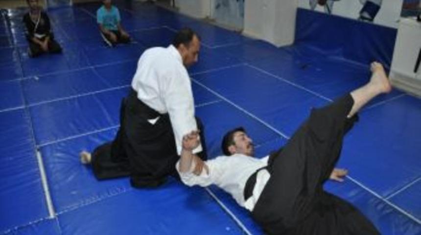 Aikijutsu Savaş Sanatı B&uuml;y&uuml;k İlgi G&ouml;r&uuml;yor