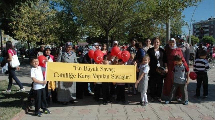 İlk&ouml;ğretim Haftasına Coşkulu Kutlama