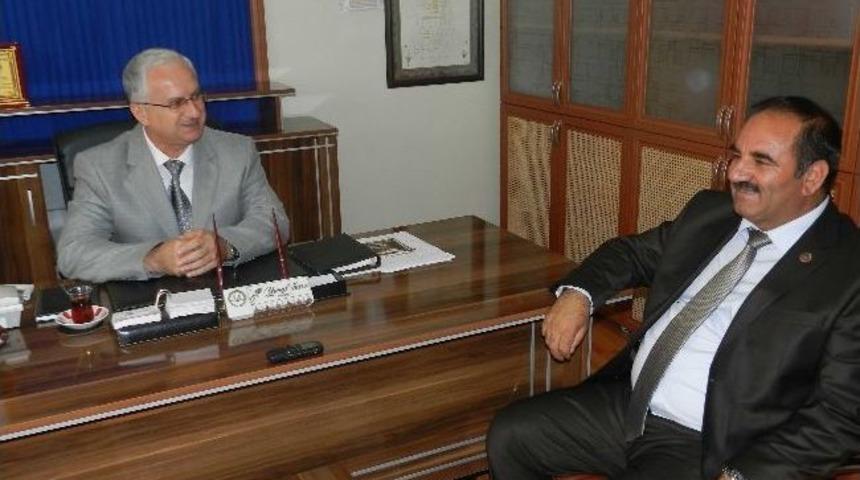 M&uuml;ft&uuml; Tuna&rsquo;nın İlk Ziyaret&ccedil;isi Korkmaz Oldu