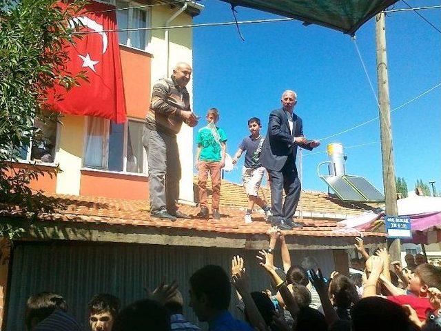 Doların Y&uuml;kselmesi &Ccedil;ocukları Sevindirdi 1