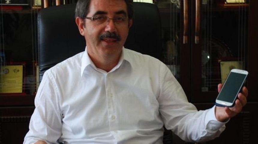 Kendi R&ouml;portajını Kendisi Yapıyor