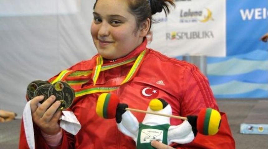 G&ouml;lbaşı&rsquo;nın Hilal Gururu