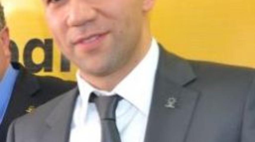 Ak Parti Niğde İl Başkanı Emrah &Ouml;zdemir Oldu