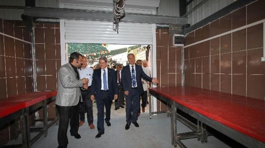 Karşıyaka'ya Modern Kurban Satış Ve Kesim Yeri