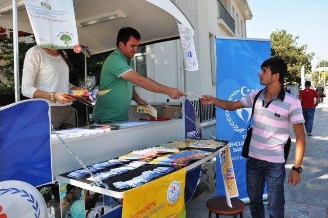 Düzce Gençlik Merkezi Stantlarla Katılım Sağlıyor