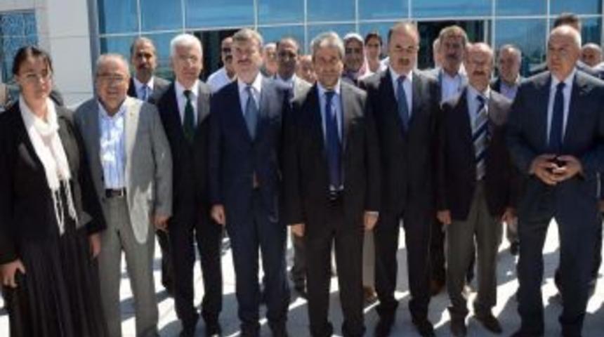 Bakan Erg&uuml;n: T&uuml;rkiye, 10 Yıl I&ccedil;inde Kendi Uydusunu Fırlatabilecek