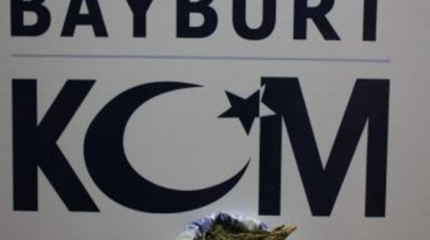 Bayburt'ta 281,14 Gram Esrar Ele Ge&ccedil;irildi