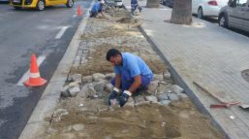 Eylemcilerin Yakıp Yıktığı Yerler Yapılıyor