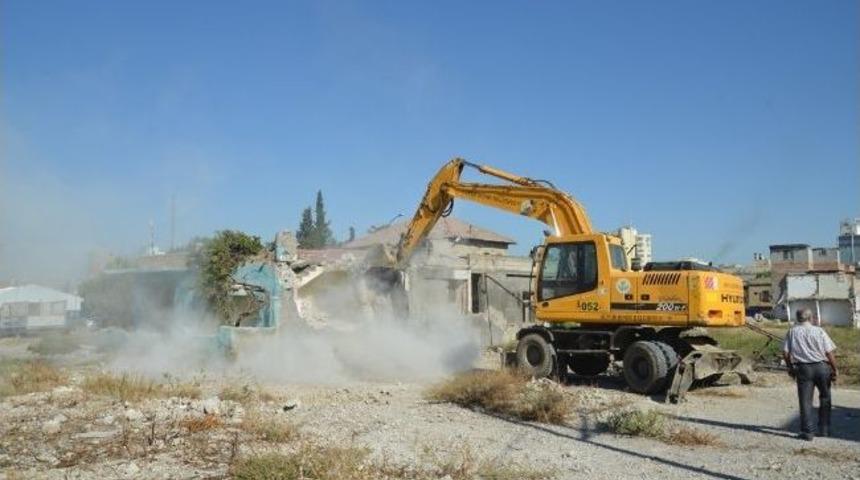 Tepebağ’da 57. Bina Da Yıkıldı