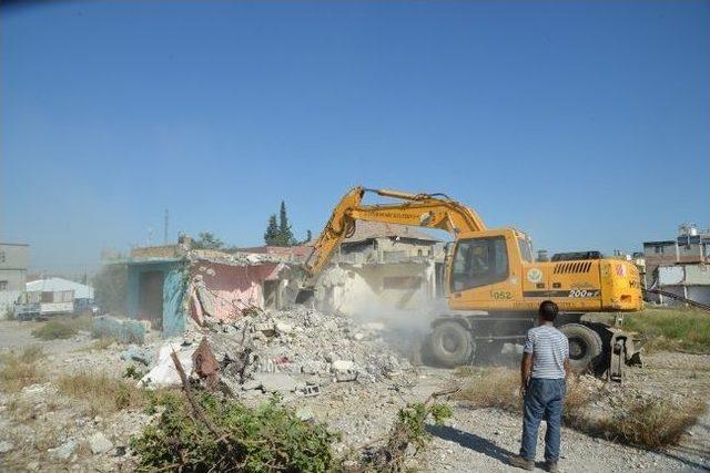 Tepebağ’da 57. Bina Da Yıkıldı 1