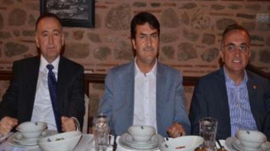 Osmangazi Belediye Başkanı D&uuml;ndar Sanayicileri Ağırladı