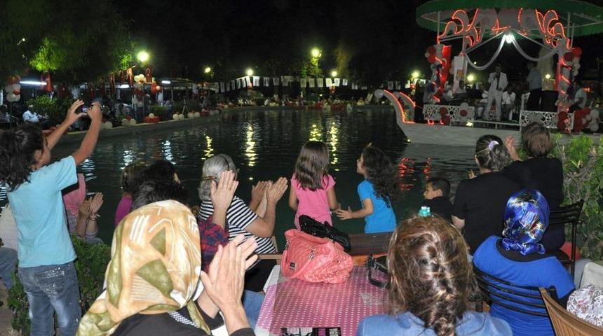 Tarsus'ta Nostalji R&uuml;zgarı Esiyor