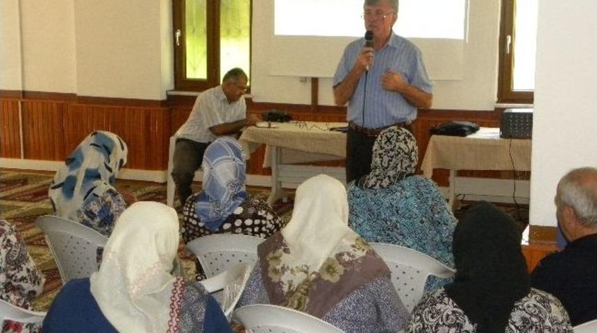 Hacı Adaylarına Seminer