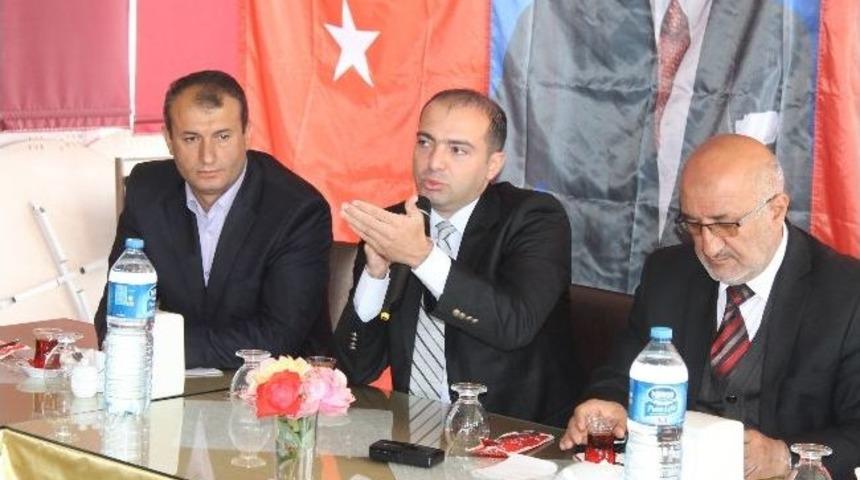 Akdağmadeni Kaymakamı Yıldız Muhtarlarla Tanıştı