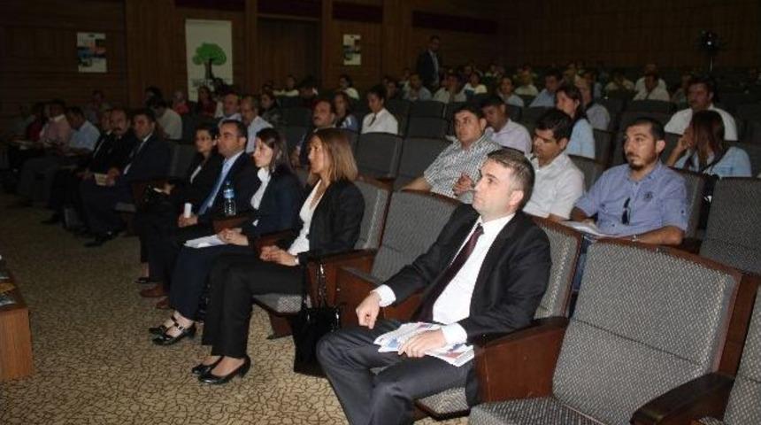 &Ccedil;alışma Ve Sosyal G&uuml;venlik Bakanlığı Bilgilendirme Ve Eğitim Toplantısı Yaptı