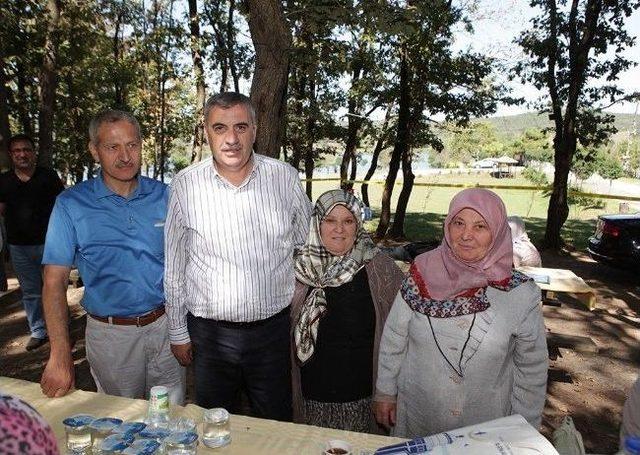 Başkan To&ccedil;oğlu, &ldquo;her Zaman Yaşlı Vatandaşlarımızın Yanındayız&rdquo; 2