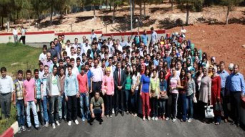 Şahinbey&rsquo;in LYS Kurslarına Katılanlardan Y&uuml;zde 78&rsquo;lik Yerleştirme Başarısı