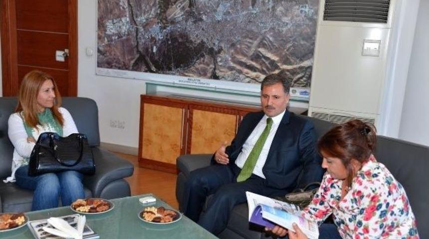 Malatyalı Gazeteci Ve Yazarlardan Belediye Başkanı Ahmet &Ccedil;akır&rsquo;a Ziyaret