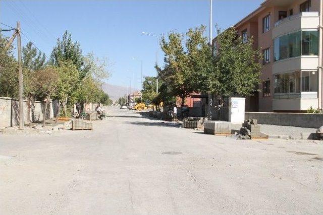 Belediye Başkanı Y&uuml;ksel &Ccedil;akır: 1