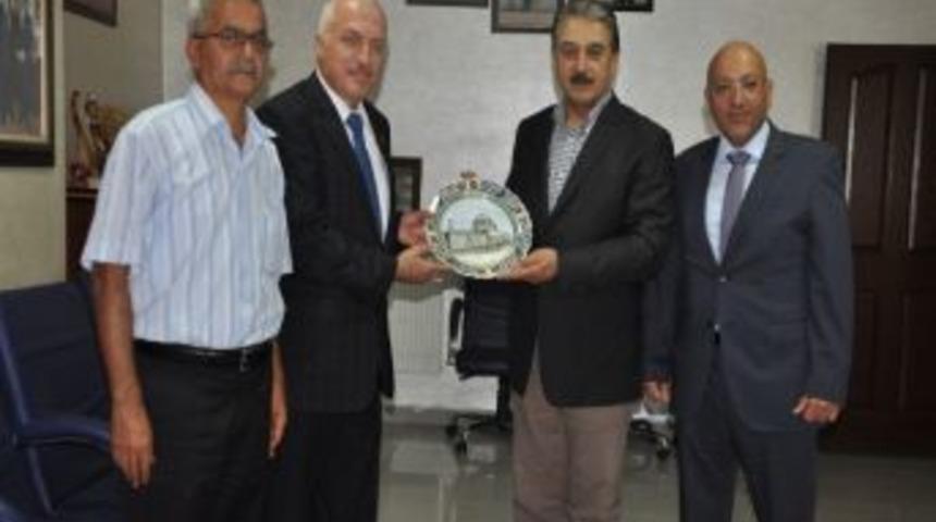 &Ouml;zkan&rsquo;dan Esob&rsquo;a Veda Ziyareti