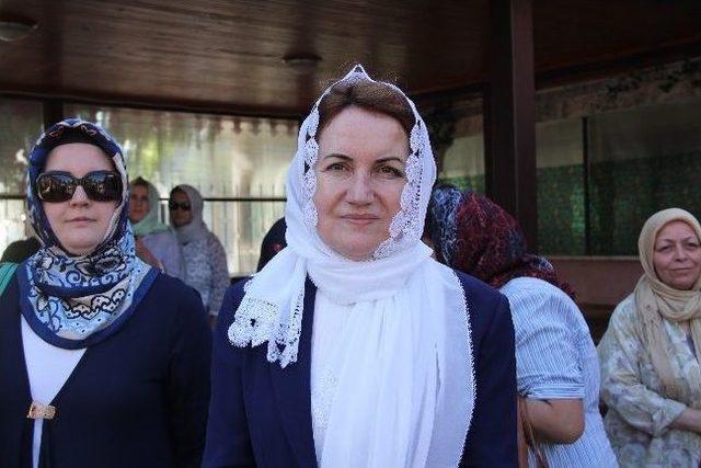 Tbmm Başkanvekili Meral Akşener, Sevinç Özgirgin’in Cenazesine Katıldı