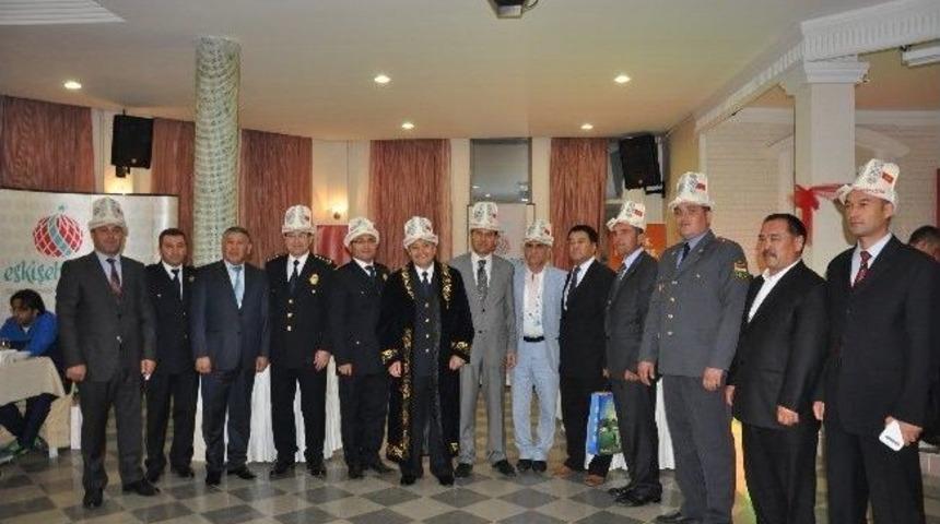 T&uuml;rk Cumhuriyeti Polisleri Judo Turnuvasında Ter D&ouml;kt&uuml;