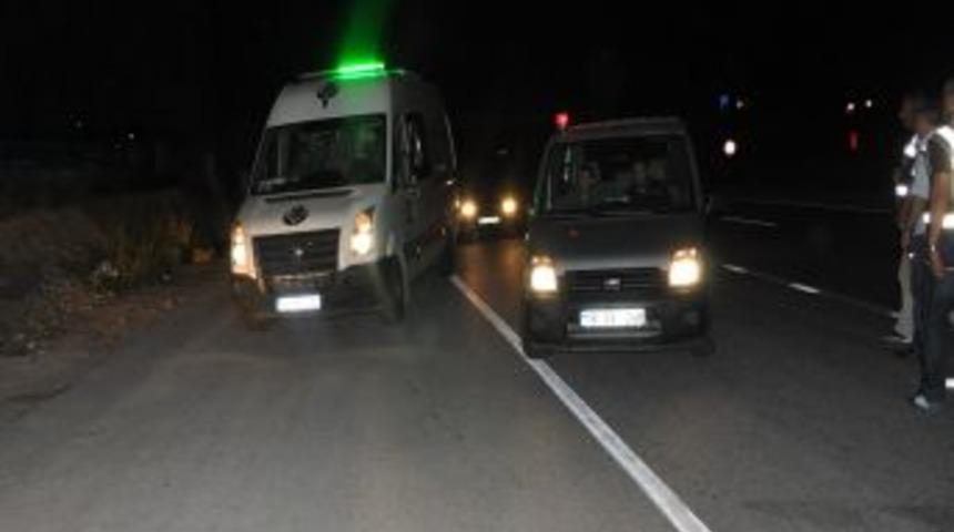 Cenaze Yerine Sigara Çıktı