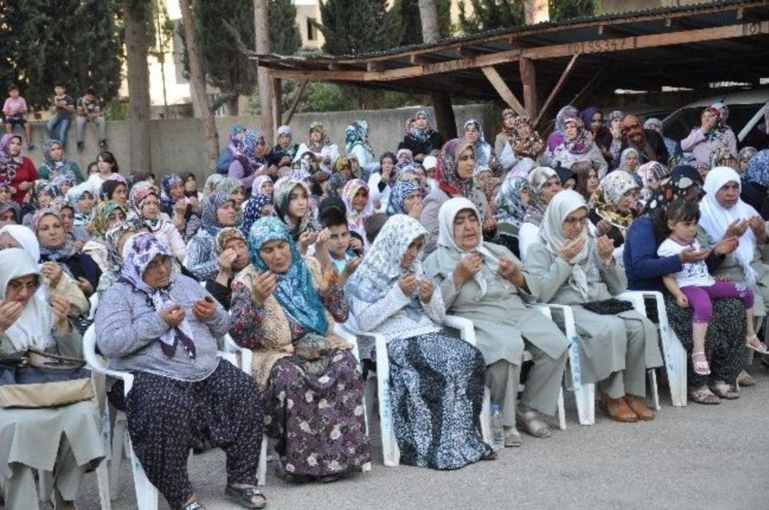 Kozan&rsquo;da Hacı Adayları T&ouml;renle Uğurlandı